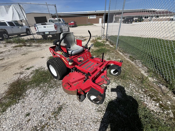 2004 Country Clipper 2560KOTC Mower/Zero Turn