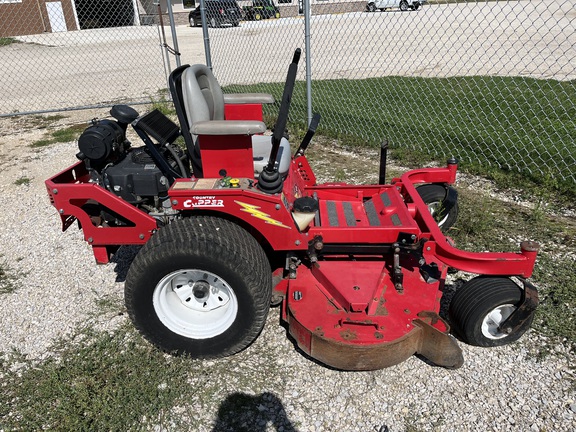 2004 Country Clipper 2560KOTC Mower/Zero Turn
