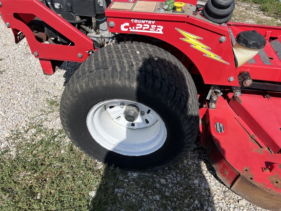 2004 Country Clipper 2560KOTC Mower/Zero Turn