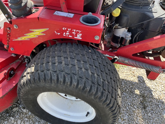 2004 Country Clipper 2560KOTC Mower/Zero Turn