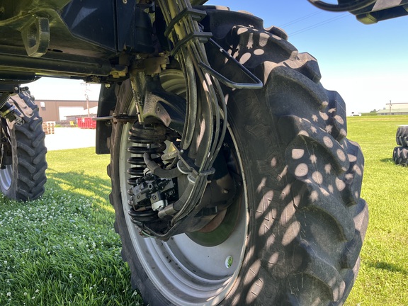 2017 Case IH Patriot 4440 Sprayer/High Clearance