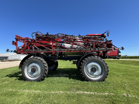 2017 Case IH Patriot 4440 Sprayer/High Clearance