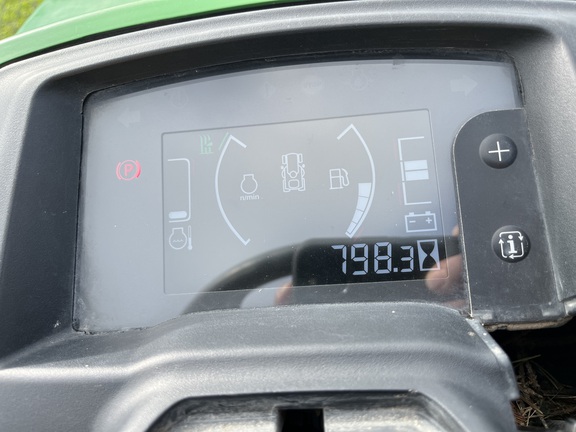 2016 John Deere X734 Garden Tractor