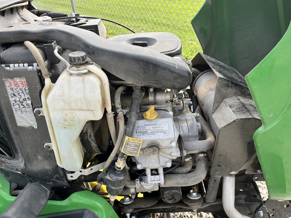 2016 John Deere X734 Garden Tractor