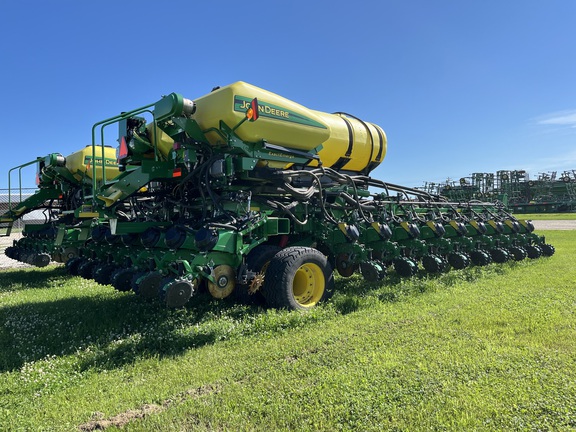 2021 John Deere DB60 Planter