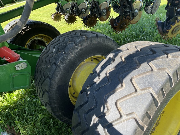 2021 John Deere DB60 Planter