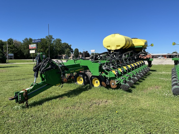 2021 John Deere DB60 Planter
