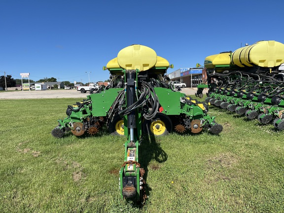 2021 John Deere DB60 Planter