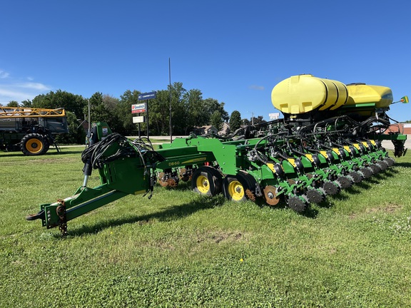 2021 John Deere DB60 Planter