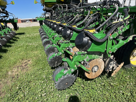 2021 John Deere DB60 Planter