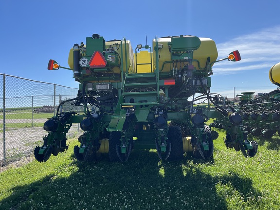2021 John Deere DB60 Planter