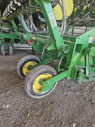 2021 John Deere 1795 Planter