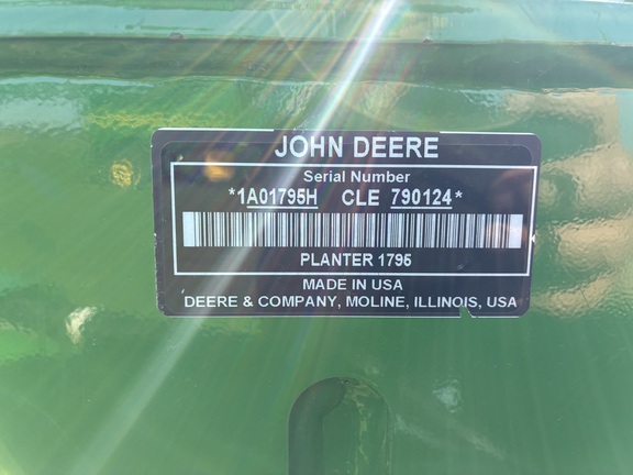 2021 John Deere 1795 Planter