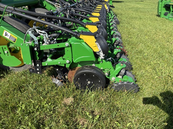 2021 John Deere 1795 Planter