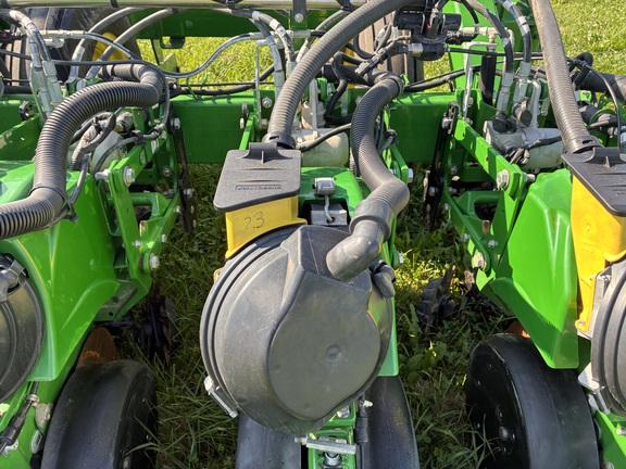 2021 John Deere 1795 Planter