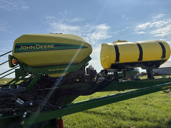 2021 John Deere 1795 Planter