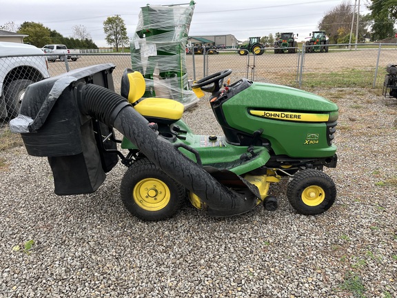 2010 John Deere X304 Garden Tractor
