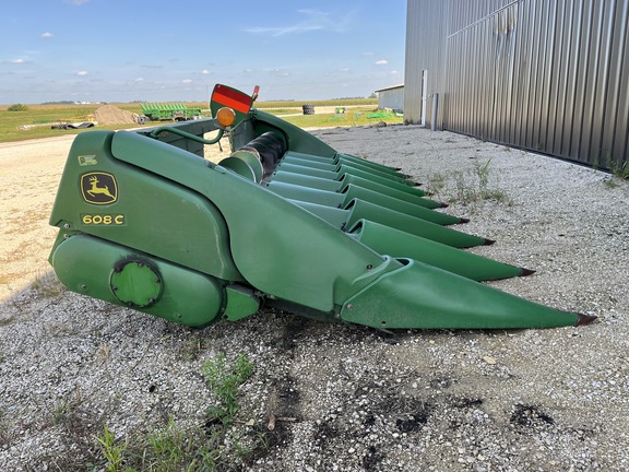 2008 John Deere 608C Header Corn Head