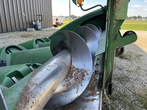 2008 John Deere 608C Header Corn Head