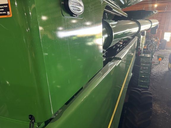 2023 John Deere S790 Combine