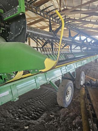 2024 John Deere RD35F Header Combine
