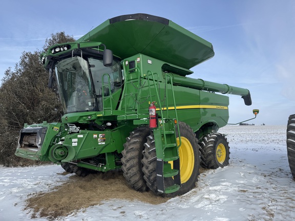 2021 John Deere S770 Combine