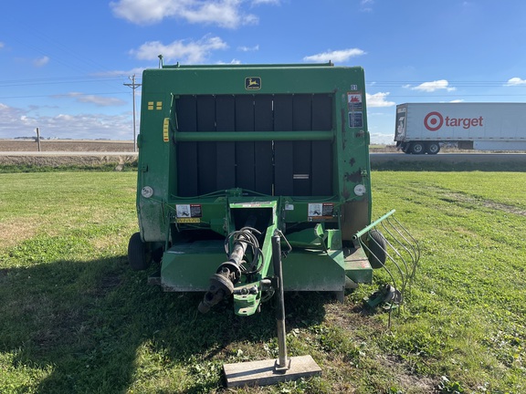 2001 John Deere 547 Baler/Round