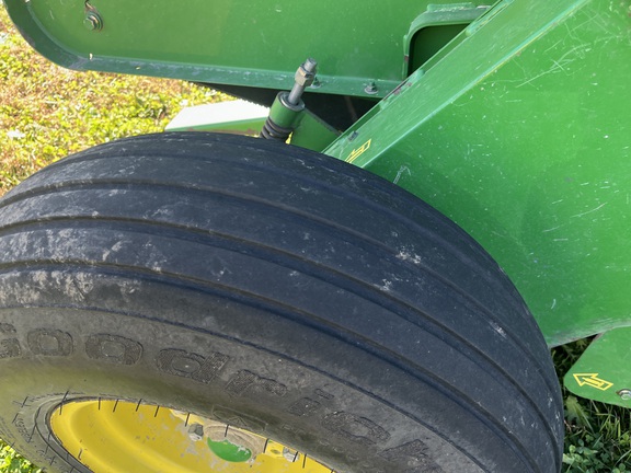 2001 John Deere 547 Baler/Round