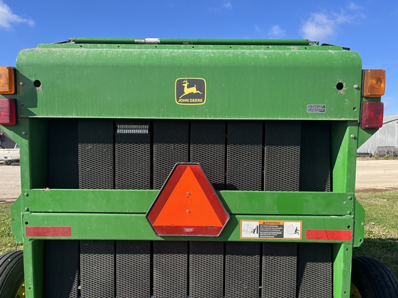 2001 John Deere 547 Baler/Round