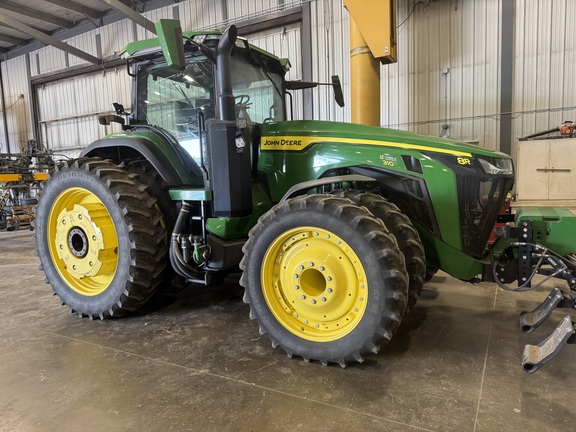 2021 John Deere 8R 310 Tractor