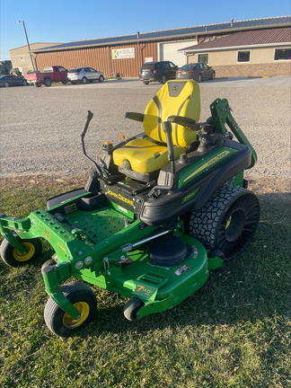 2022 John Deere Z950R Mower/Zero Turn