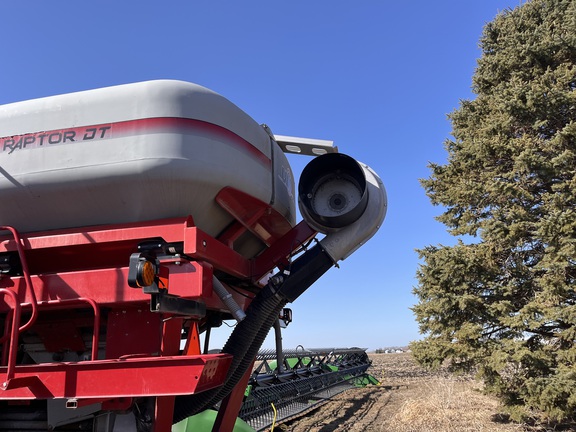 2022 Unverferth Raptor 2030 DT Strip Till