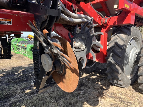 2022 Unverferth Raptor 2030 DT Strip Till