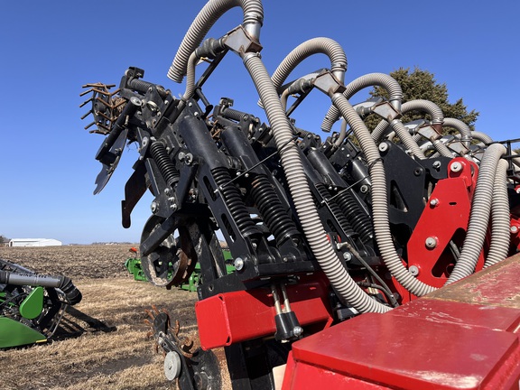 2022 Unverferth Raptor 2030 DT Strip Till