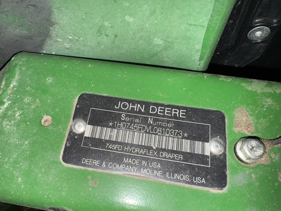 2020 John Deere 745FD Header Combine
