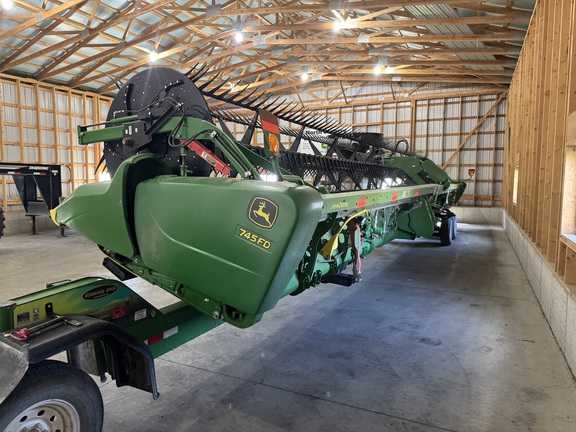2020 John Deere 745FD Header Combine