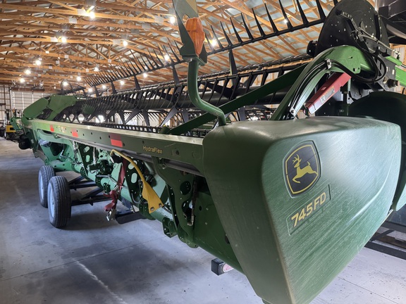 2020 John Deere 745FD Header Combine