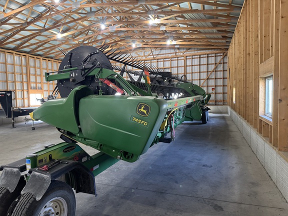 2020 John Deere 745FD Header Combine