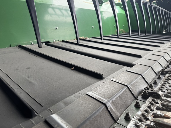 2016 John Deere 640FD Header Combine