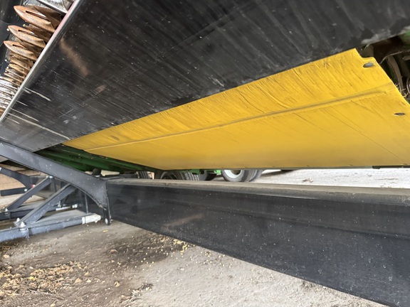 2016 John Deere 640FD Header Combine