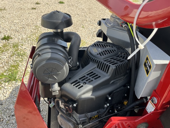 2025 Ferris ISX2200 25 Mower/Zero Turn