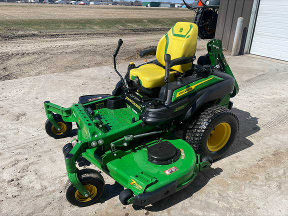2023 John Deere Z950R Mower/Zero Turn