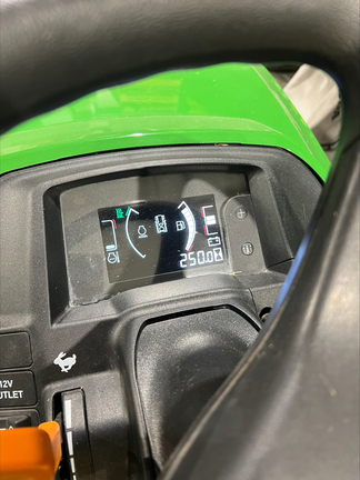 2016 John Deere X738 Garden Tractor