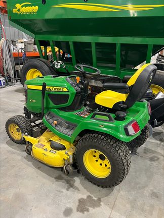 2016 John Deere X738 Garden Tractor