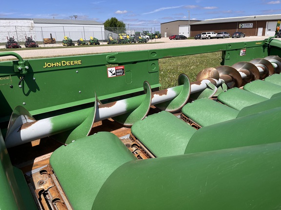 2018 John Deere 708C Header Corn Head