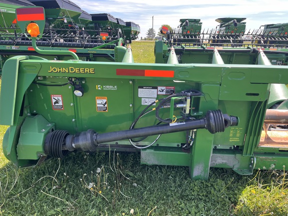 2018 John Deere 708C Header Corn Head