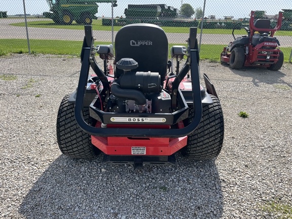 2024 Country Clipper BOSS XL 9010 Mower/Zero Turn