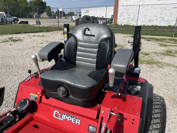 2024 Country Clipper BOSS XL 9010 Mower/Zero Turn