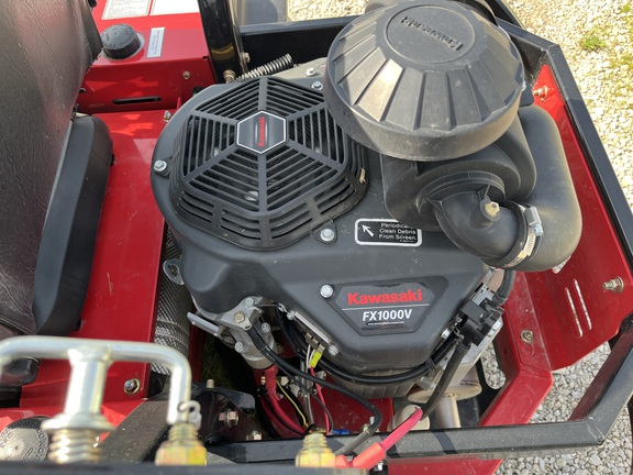 2024 Country Clipper BOSS XL 9010 Mower/Zero Turn