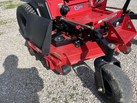 2024 Country Clipper BOSS XL 9010 Mower/Zero Turn